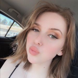 Meet your Posher, Phoebe